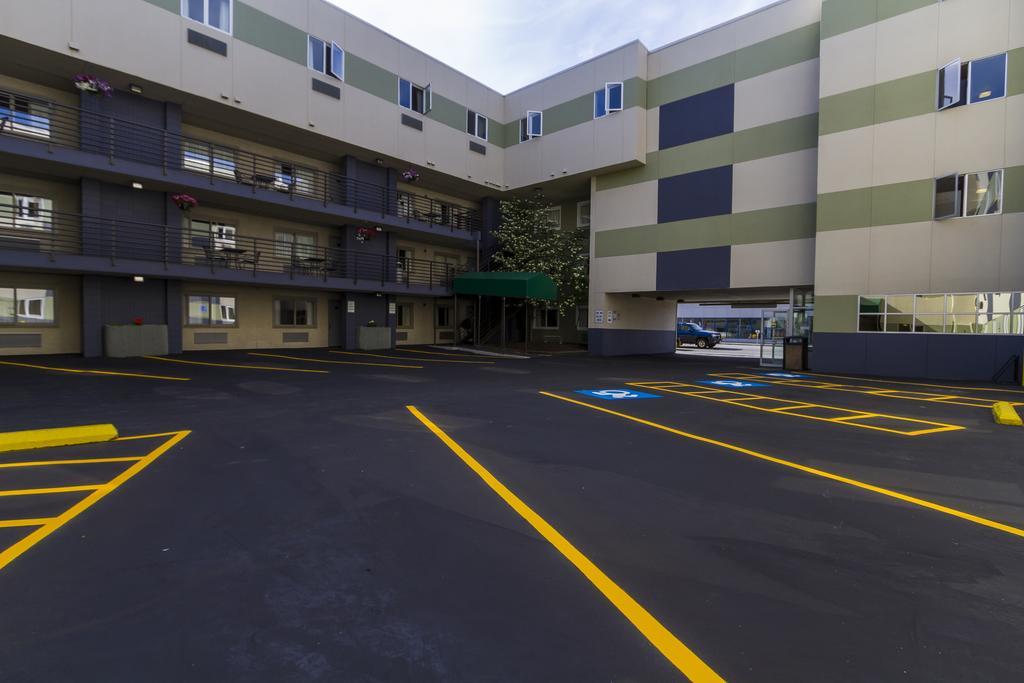 Guesthouse Inn & Suites Anchorage Inn Екстериор снимка
